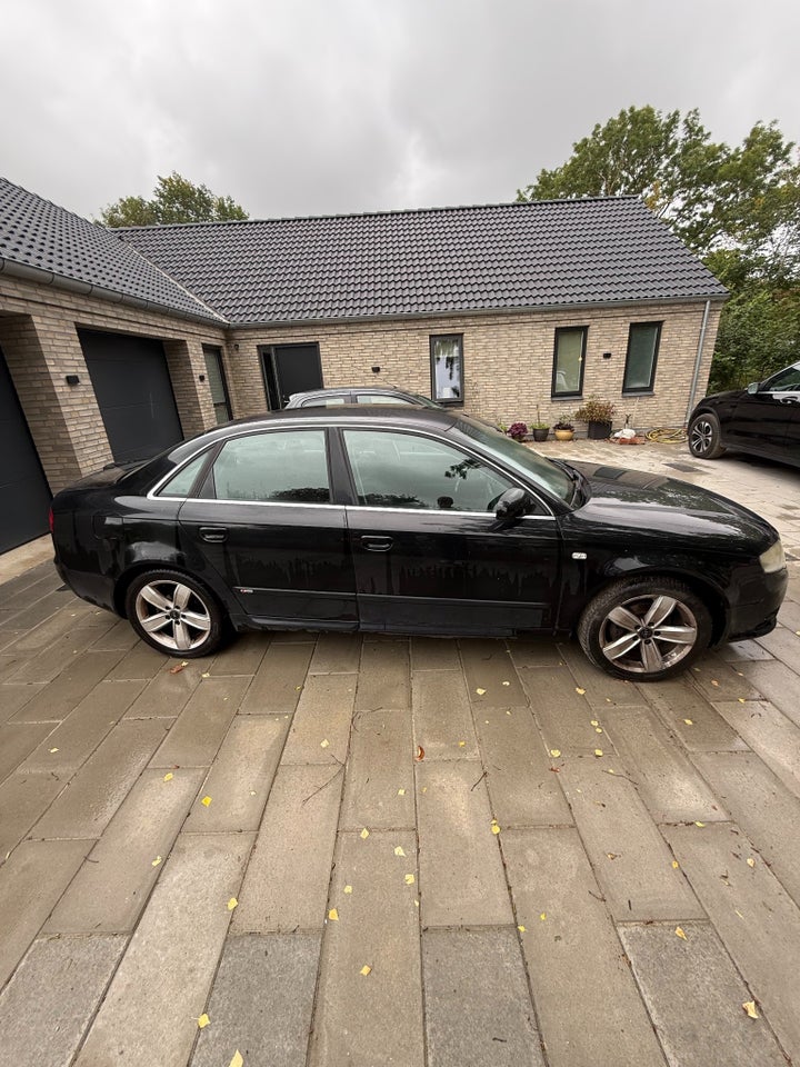 Audi A4 2,0 S-line 4d