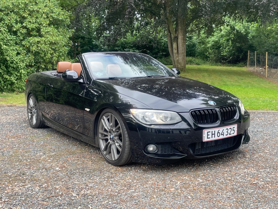 BMW 330d 3,0 Cabriolet aut. 2d