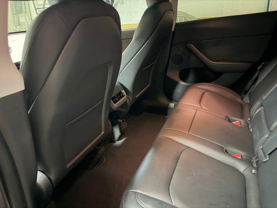 Tesla Model Y Long Range RWD 5d