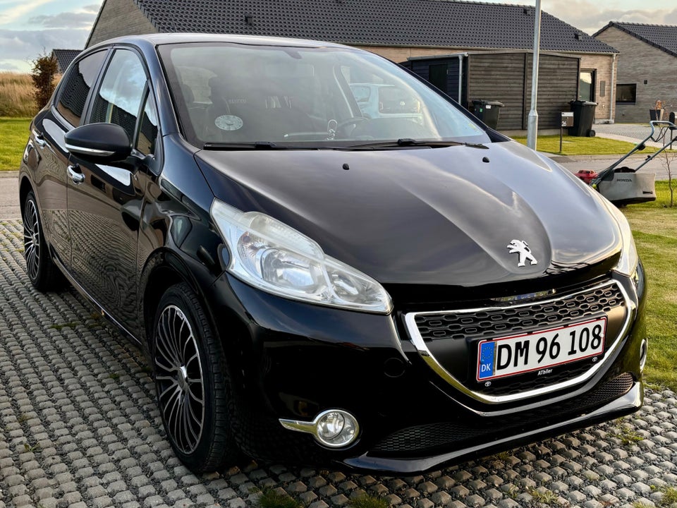 Peugeot 208 1,2 VTi Active 5d