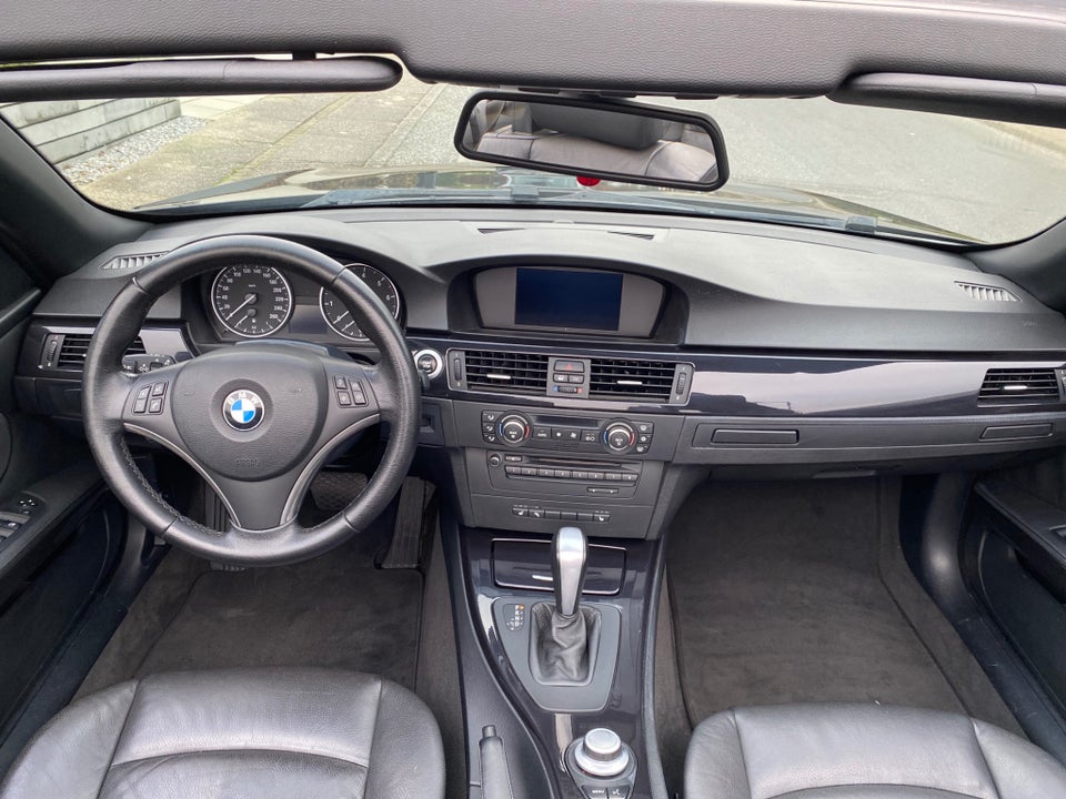 BMW 320i 2,0 Cabriolet Steptr. 2d