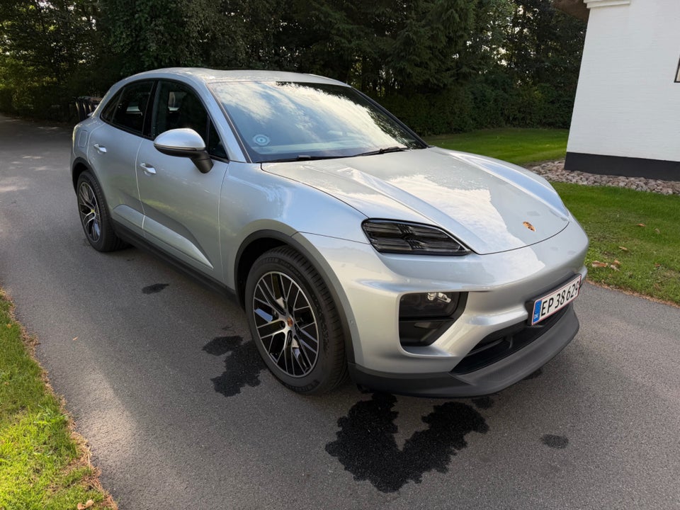 Porsche Macan 5d