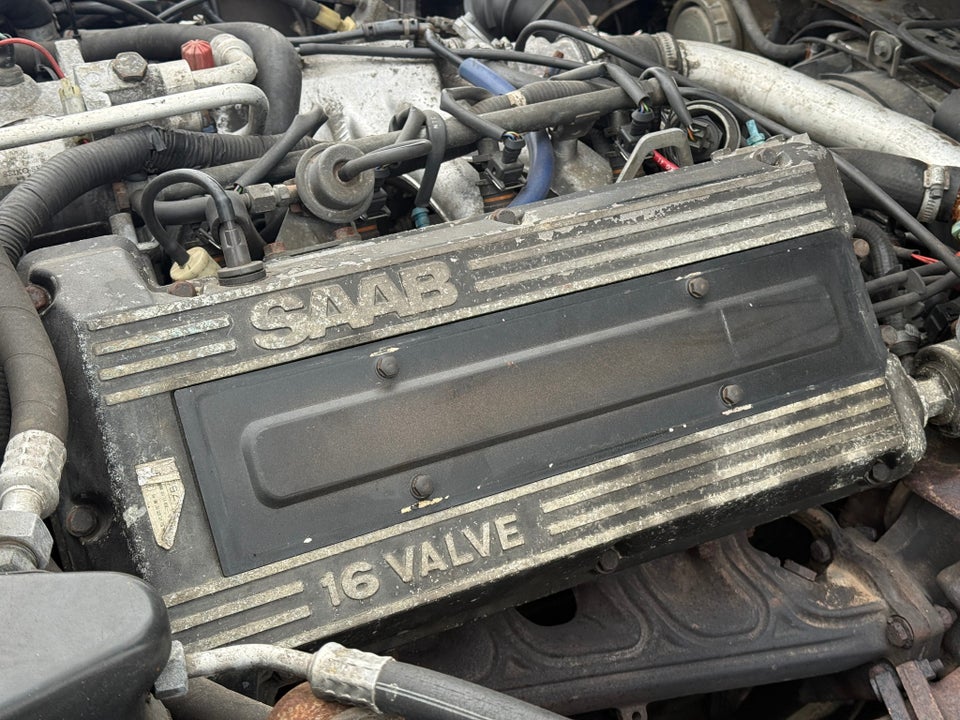 Saab 900 2,0 S Turbo 3d