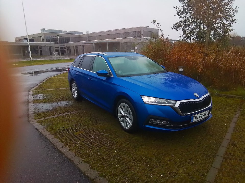 Skoda Octavia 2,0 TDi 150 Style Combi DSG 5d