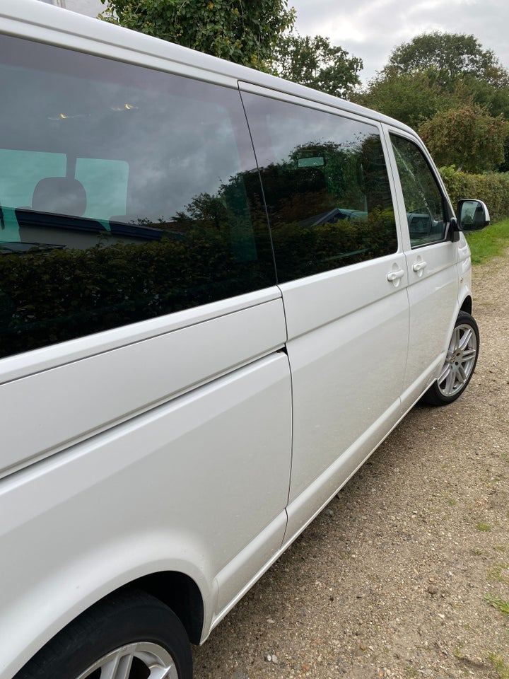 VW Multivan 2,0 TDi 140 Comfortline DSG lang 4d