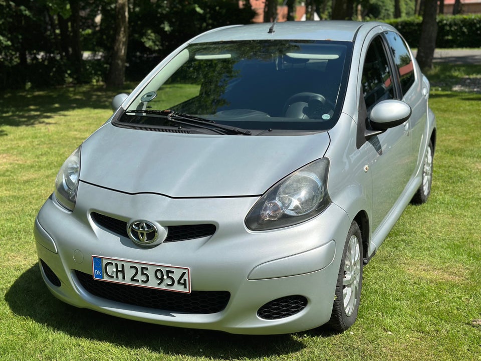 Toyota Aygo 1,0 Plus MMT komfort 5d