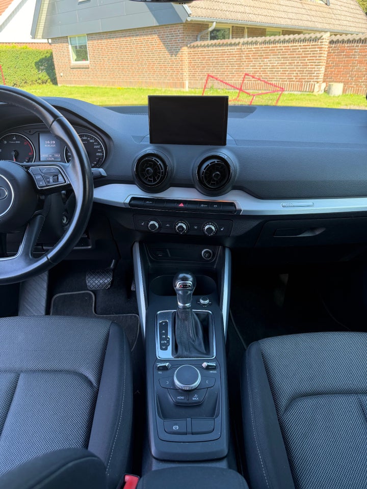 Audi Q2 1,6 TDi 116 Sport S-tr. 5d