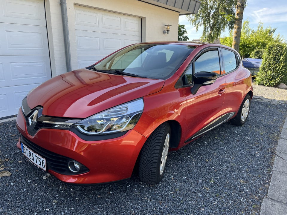 Renault Clio IV 0,9 TCe 90 Expression 5d