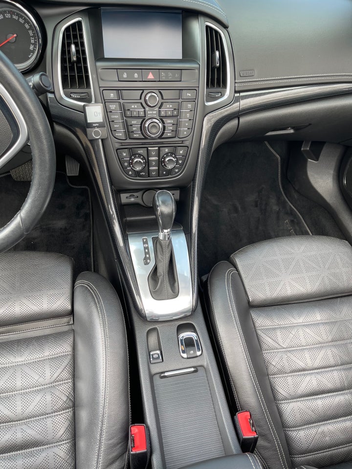 Opel Cascada 1,6 T 170 Cosmo aut. 2d