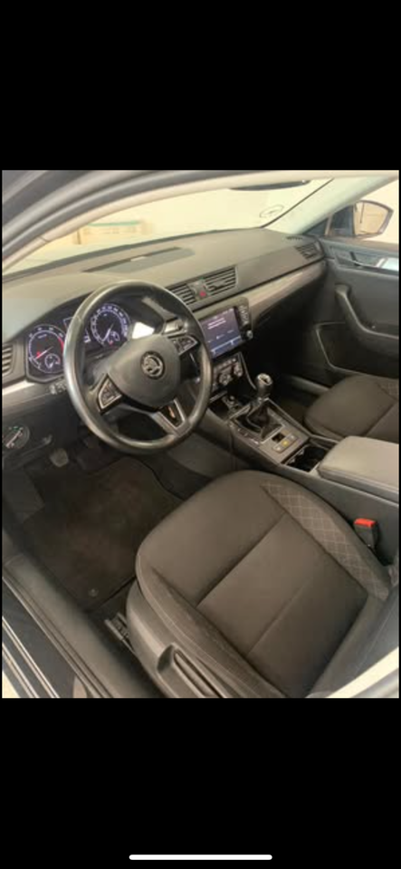 Skoda Superb 1,4 TSi 125 Active 5d