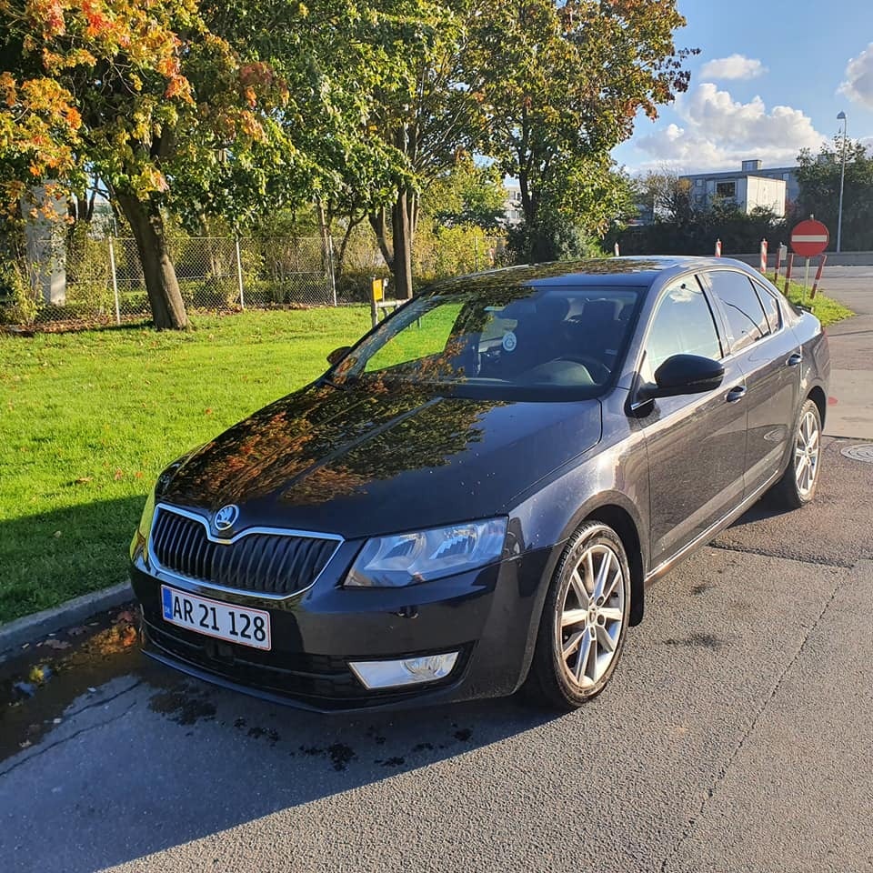 Skoda Octavia 2,0 TDi 150 Elegance DSG 5d