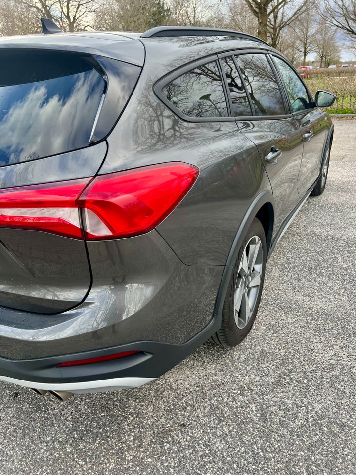 Ford Focus 1,5 EcoBlue Titanium Van 5d