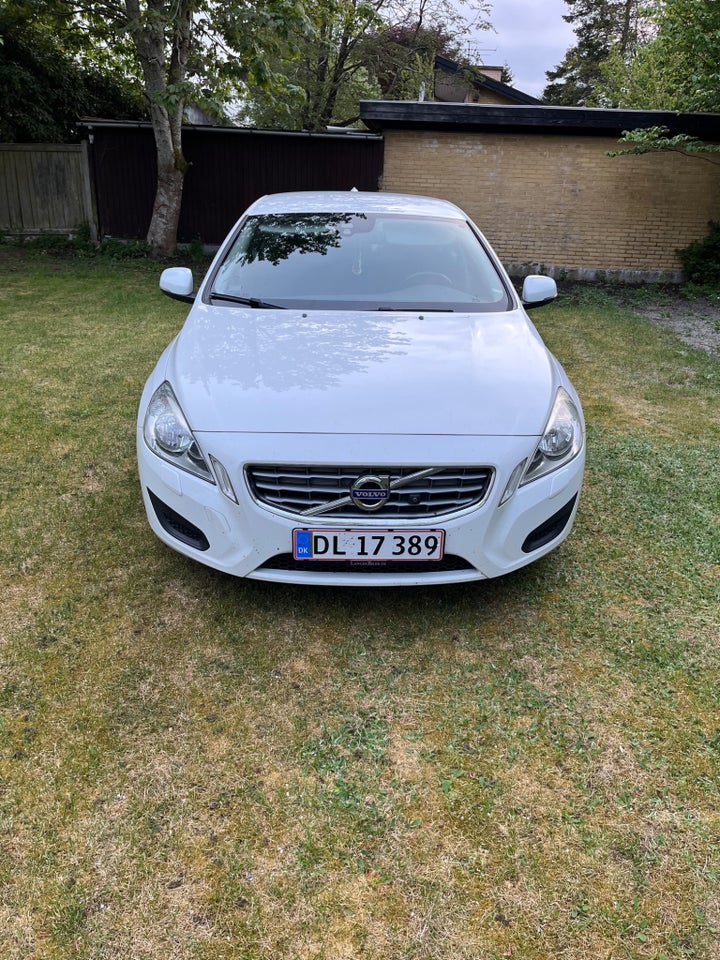 Volvo S60 1,6 DRIVe Kinetic 4d