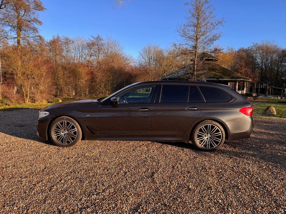 BMW 530d 3,0 Touring M-Sport xDrive aut. 5d