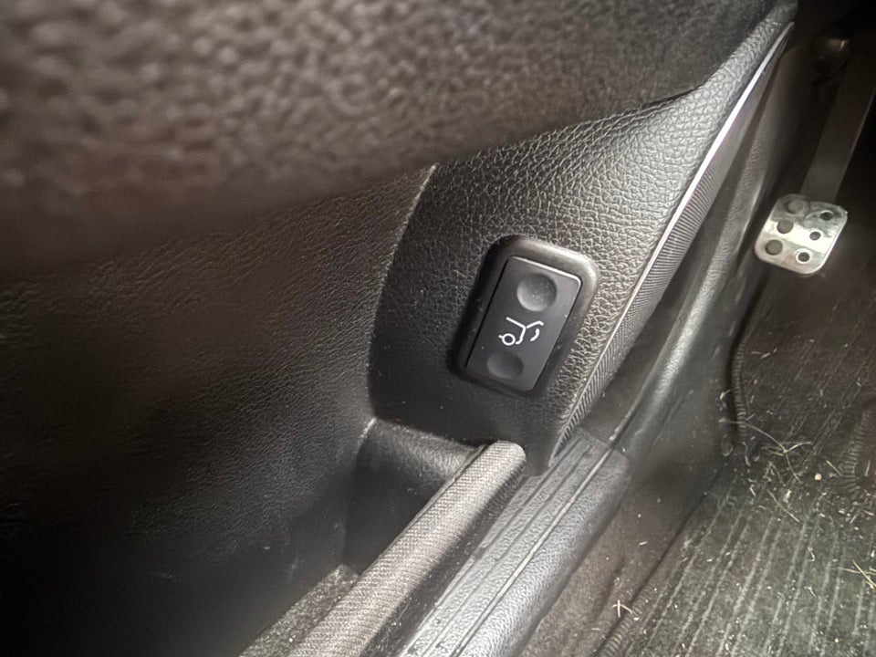 Mercedes C200 2,2 CDi AMG Line stc. 5d