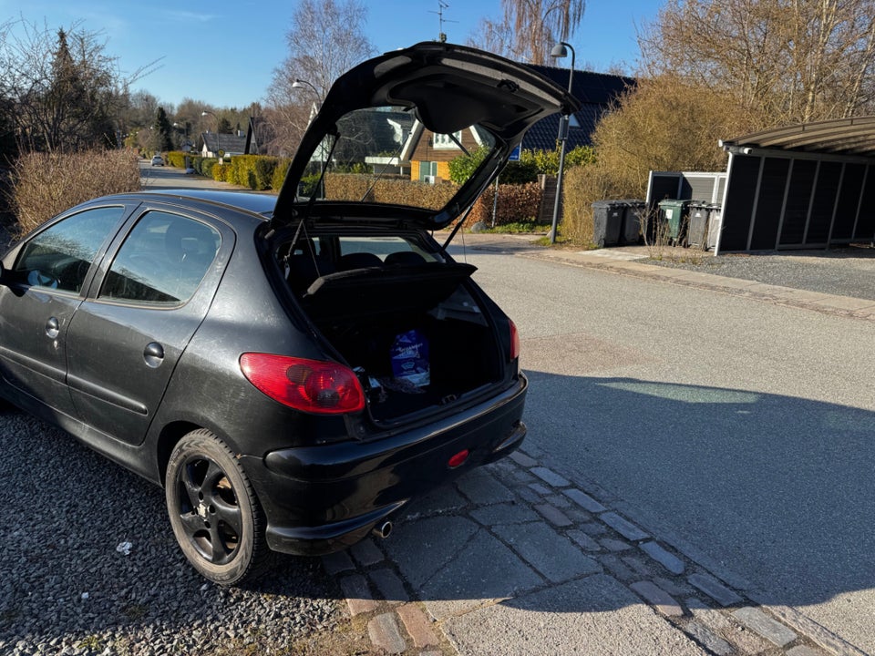 Peugeot 206 1,6 Edition 5d