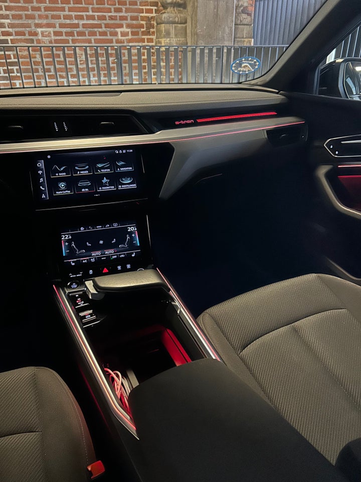 Audi e-tron 50 S-line Prestige Sportback quattro 5d