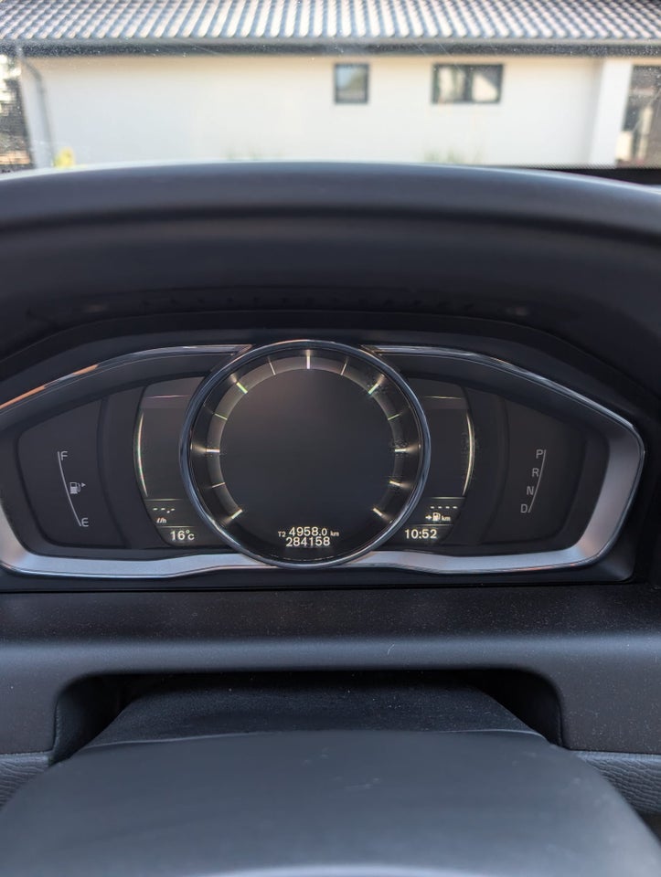 Volvo XC60 2,0 D4 190 Summum aut. 5d