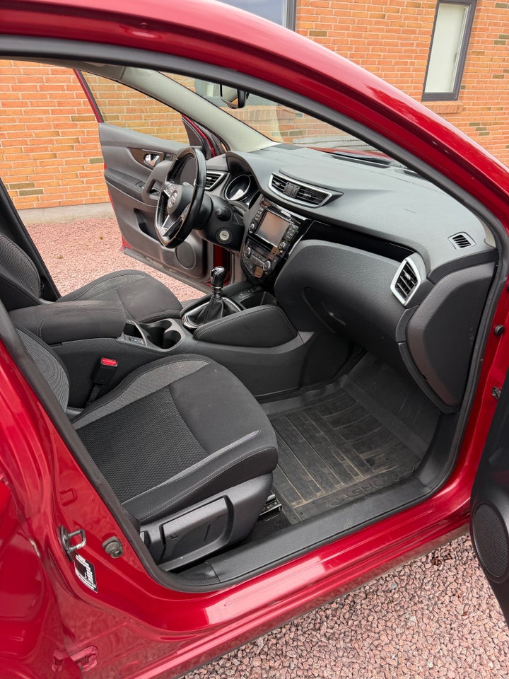 Nissan Qashqai 1,5 dCi 110 Acenta 5d