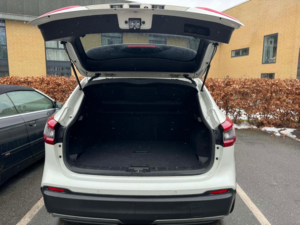 Nissan Qashqai 1,2 Dig-T 115 Tekna X-tr. 5d