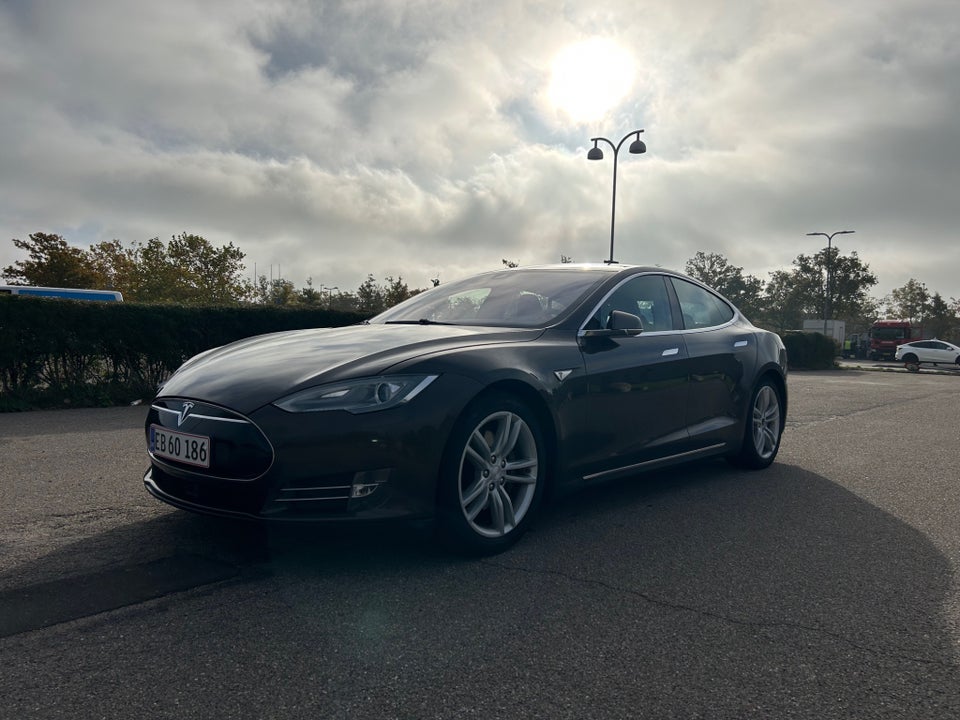 Tesla Model S 85D 5d