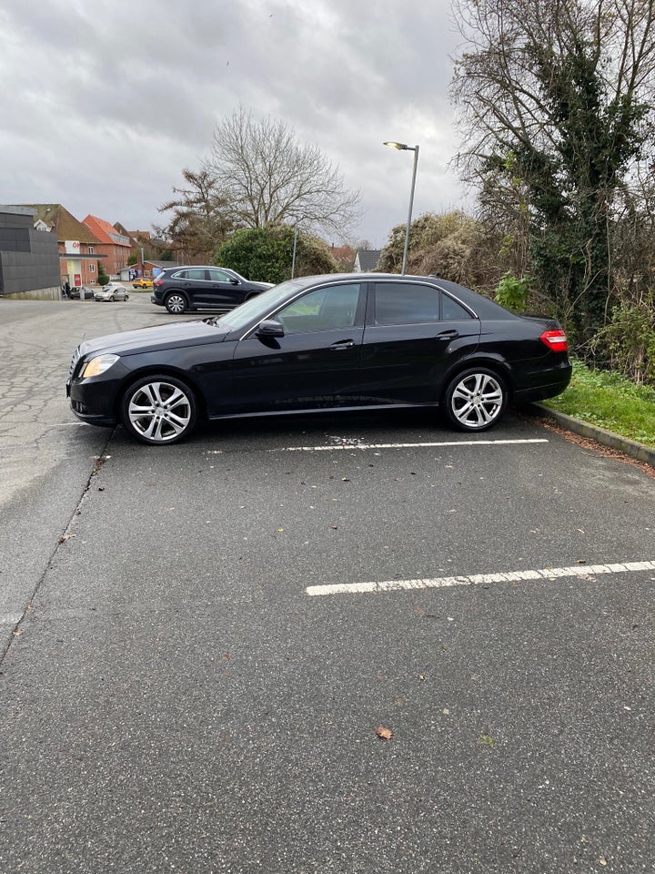 Mercedes E200 2,2 CDi Elegance aut. BE 4d