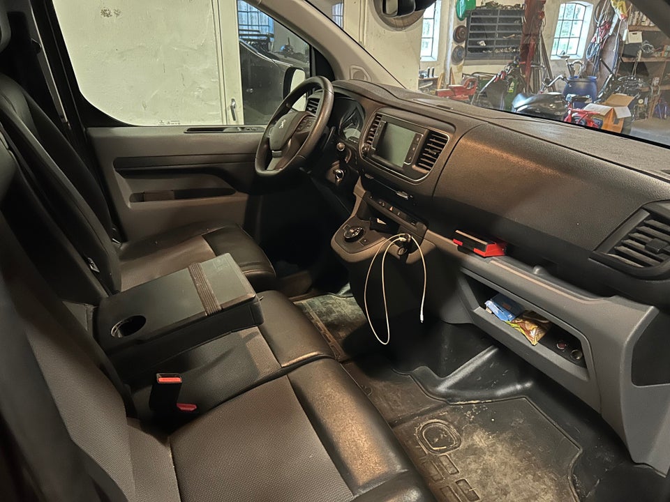 Peugeot Expert 2,0 BlueHDi 180 L2 Ultimate EAT6 Van