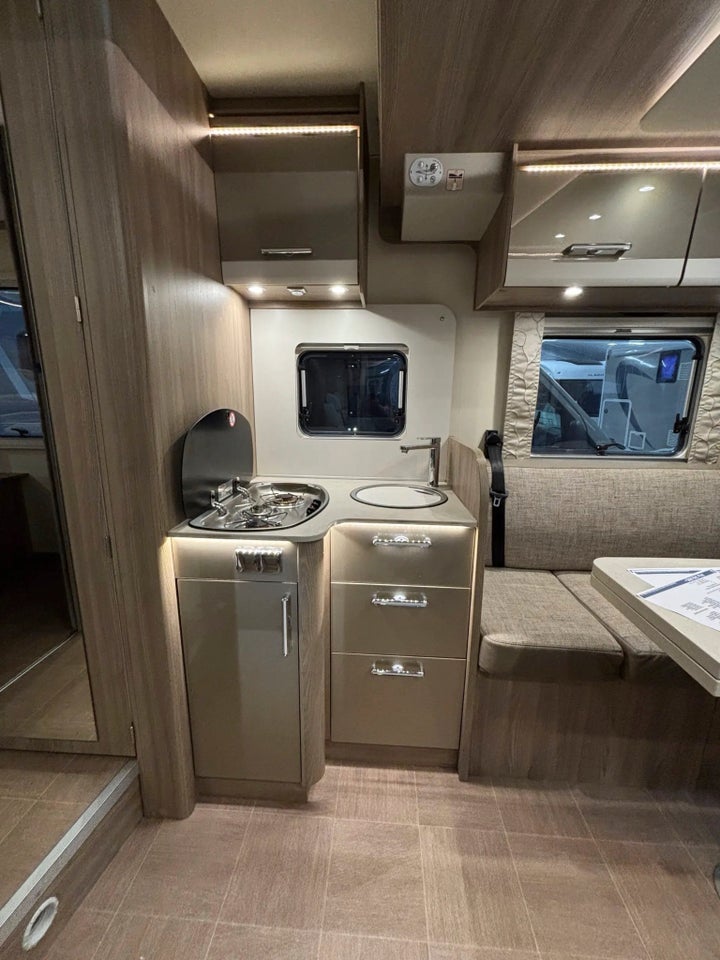 LMC Element T 748 2,3 MJT 140 3d