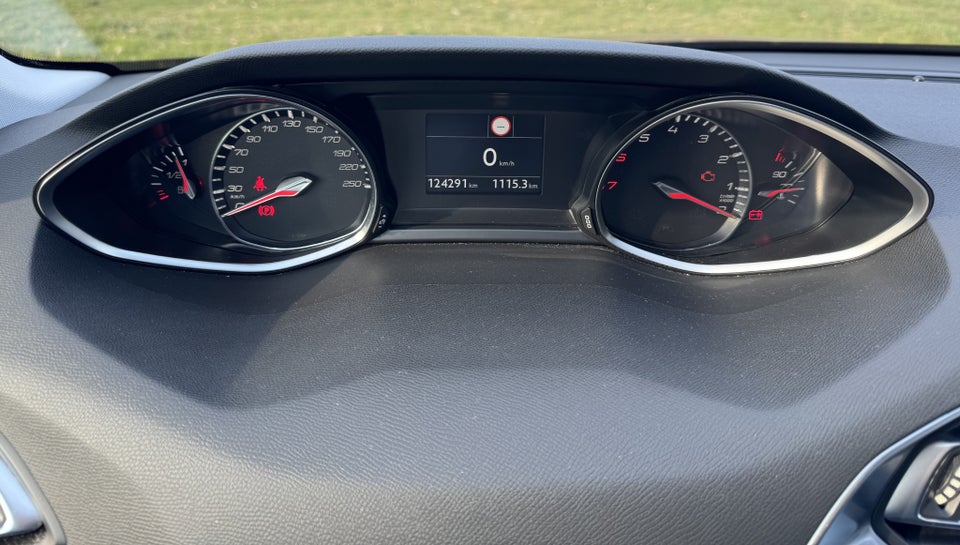 Peugeot 308 1,2 PureTech 130 Style SW 5d