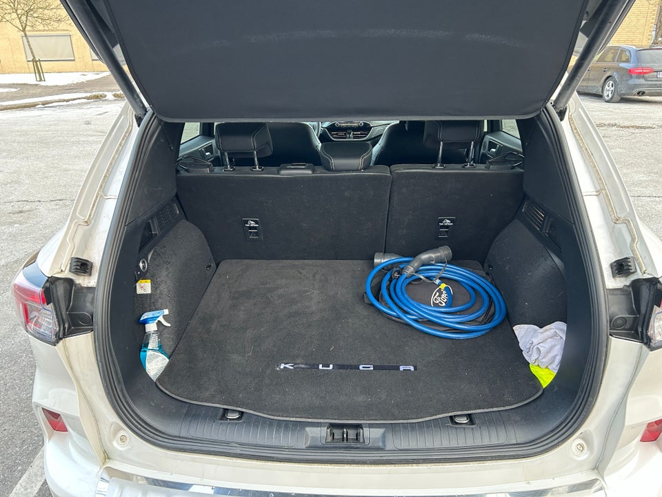 Ford Kuga 2,5 PHEV Vignale CVT 5d