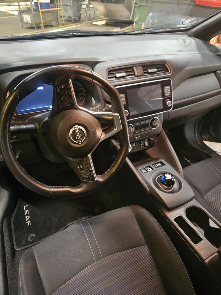 Nissan Leaf 39 Acenta 5d