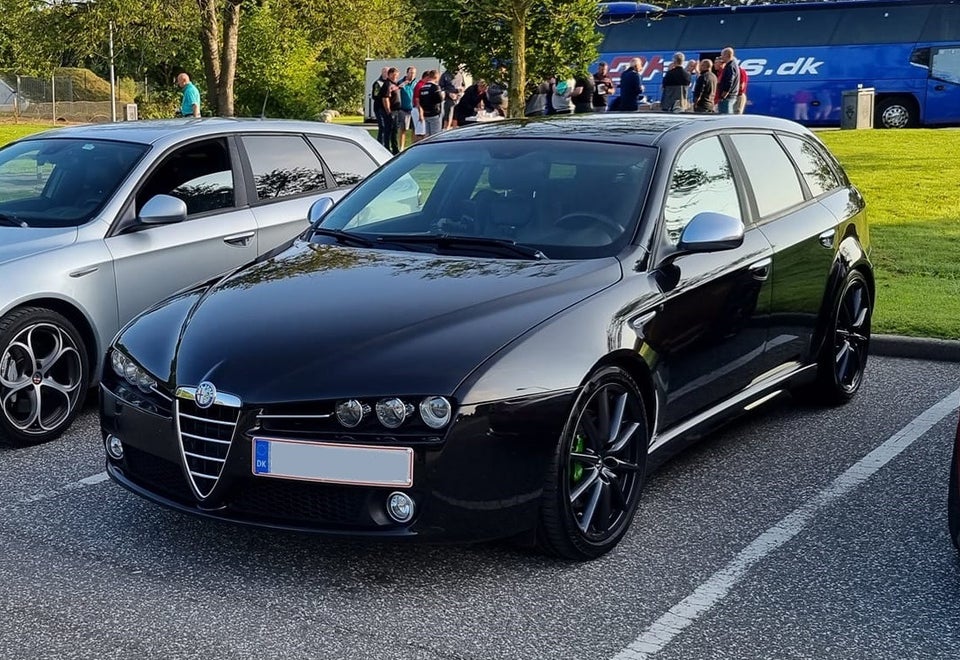 Alfa Romeo 159 2,4 JTDm 210 Ti Sportwagon Q4 5d