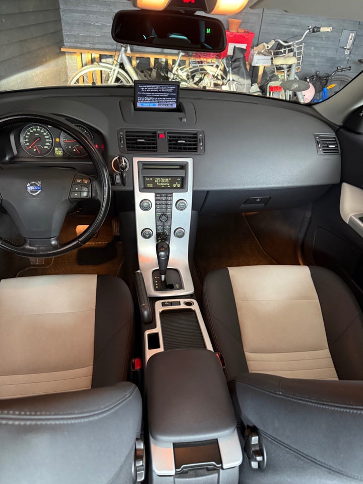 Volvo C30 2,0 D aut. 3d
