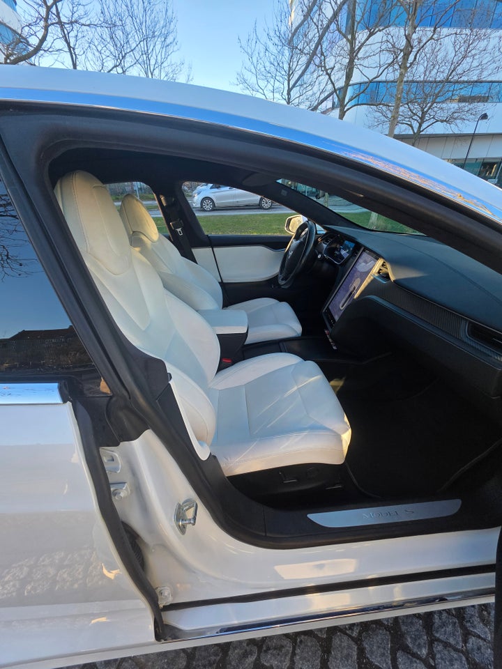 Tesla Model S Ludicrous Performance AWD 5d