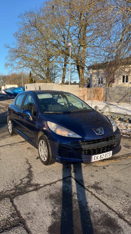 Peugeot 207 1,4 XR 5d