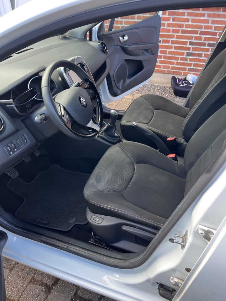 Renault Clio IV 0,9 TCe 90 Expression 5d