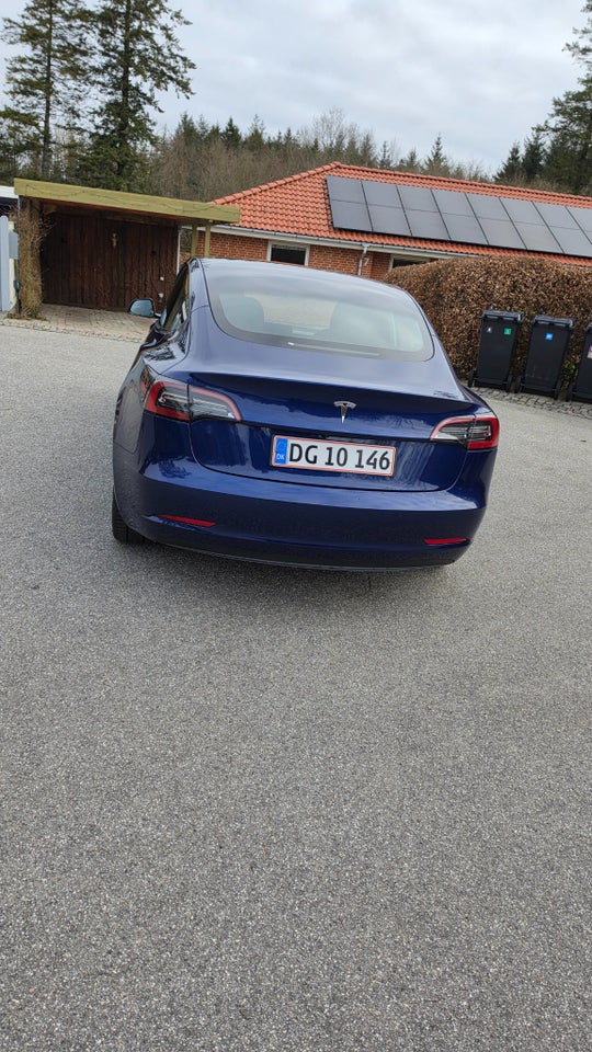 Tesla Model 3 Long Range AWD 4d