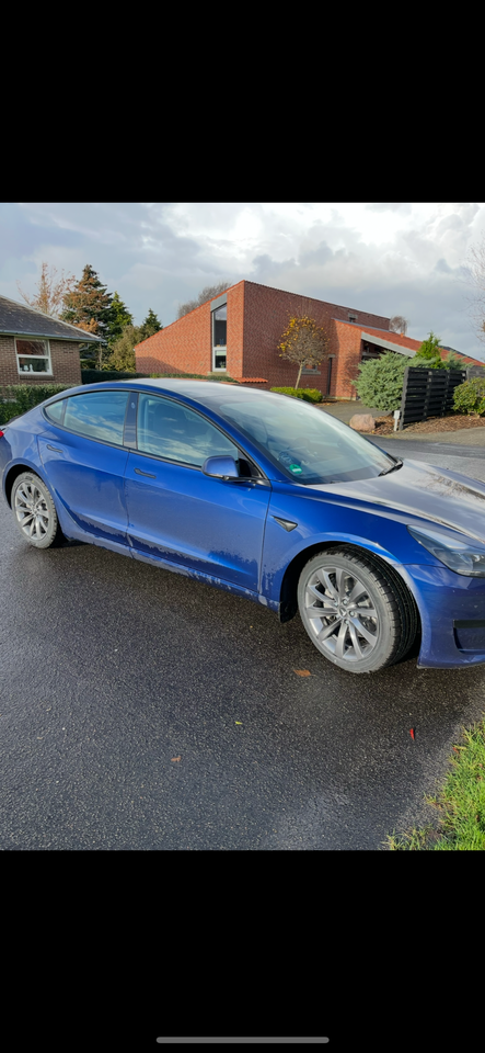 Tesla Model 3 Standard Range+ RWD 4d