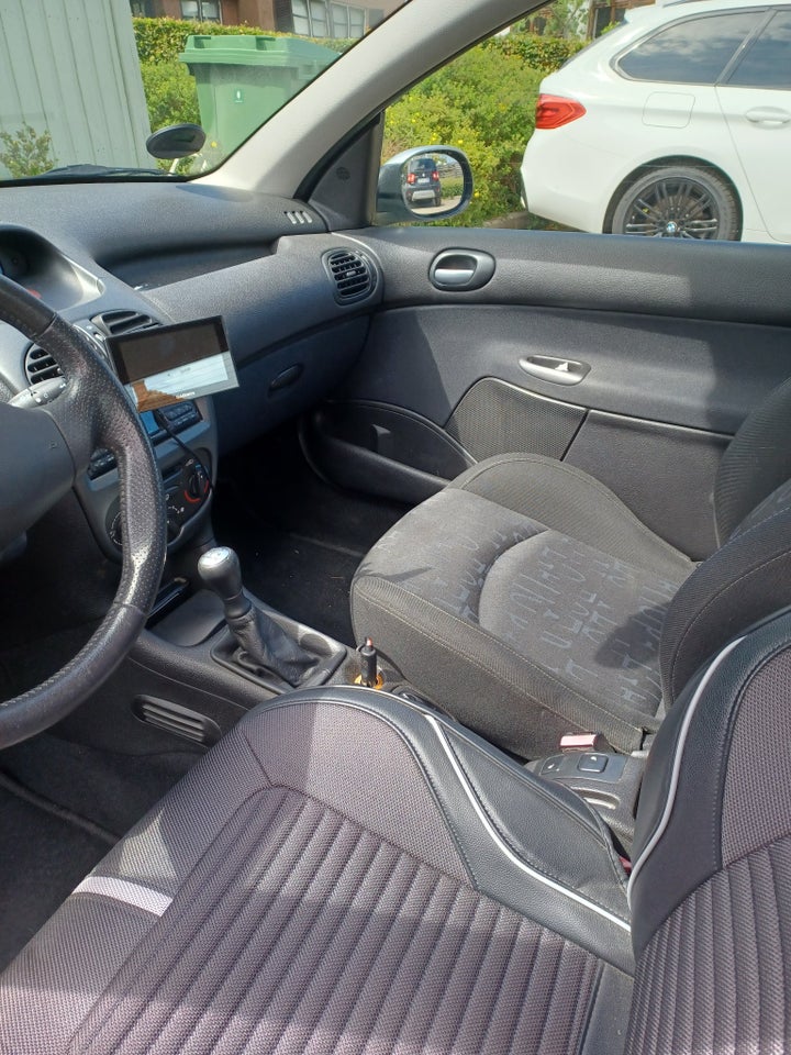 Peugeot 206 1,6 S16 3d