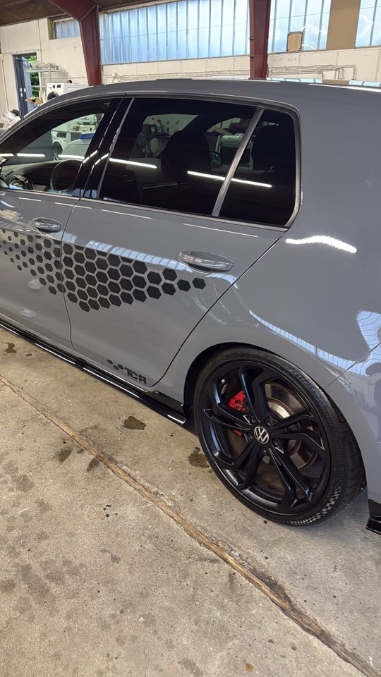 VW Golf VII 2,0 GTi TCR DSG 5d