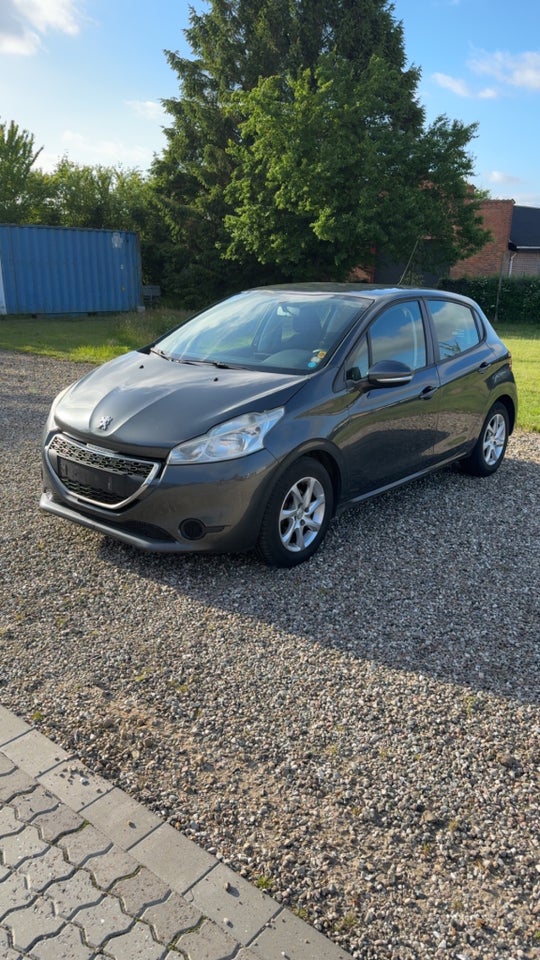 Peugeot 208 1,2 VTi Access 5d