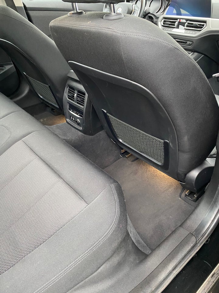 BMW 320i 2,0 Connected aut. 4d