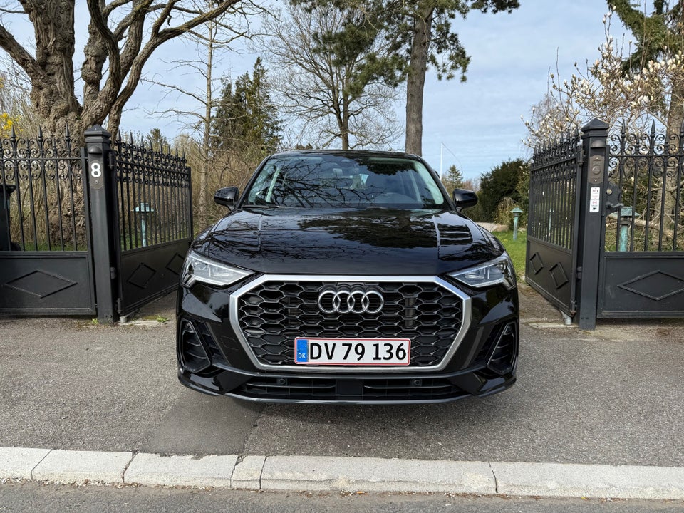 Audi Q3 45 TFSi e Attitude plus Sportback S-tr. 5d