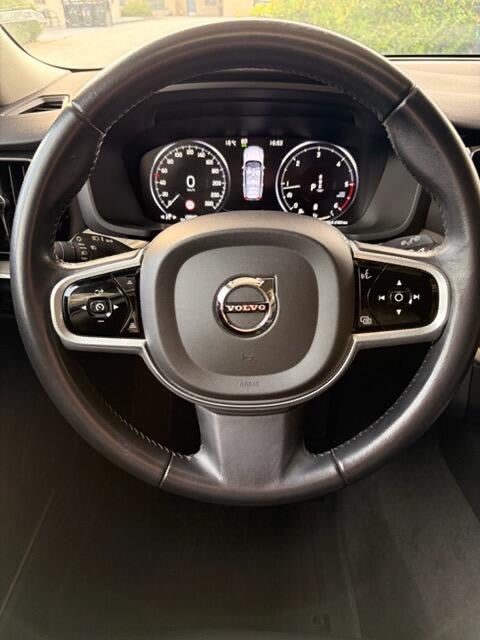 Volvo V60 2,0 B4 197 Inscription aut. 5d