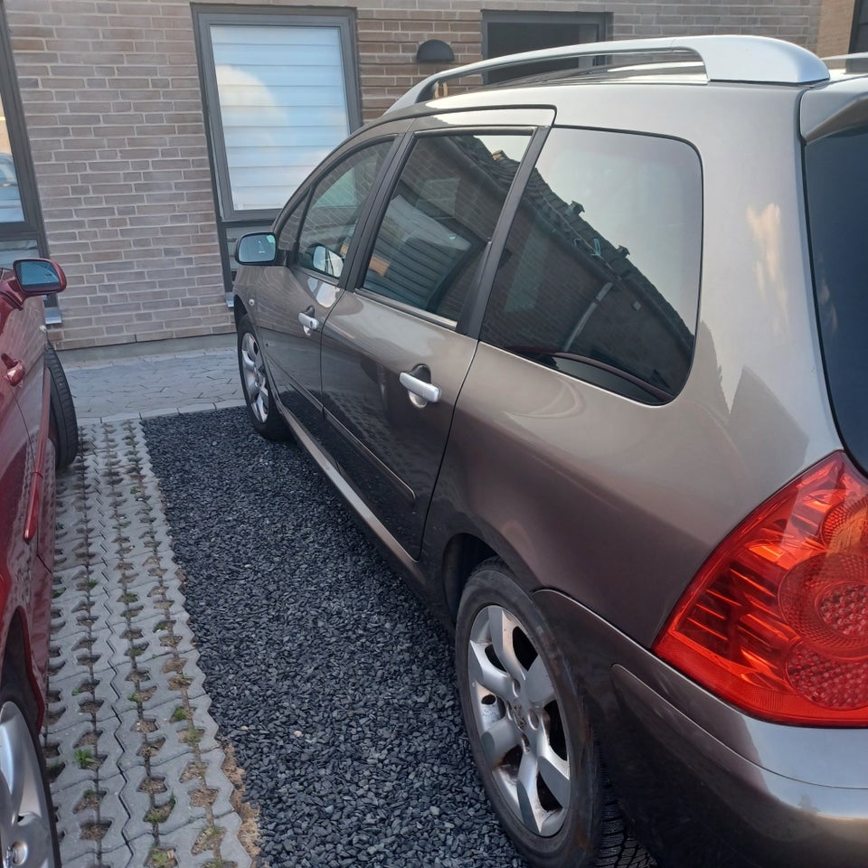 Peugeot 307 1,6 HDi 110 Airvan 5d