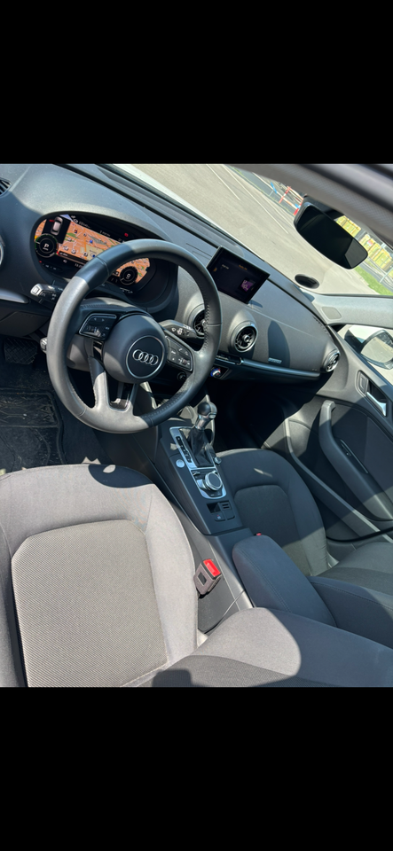 Audi A3 1,4 e-tron Sportback S-tr. 5d
