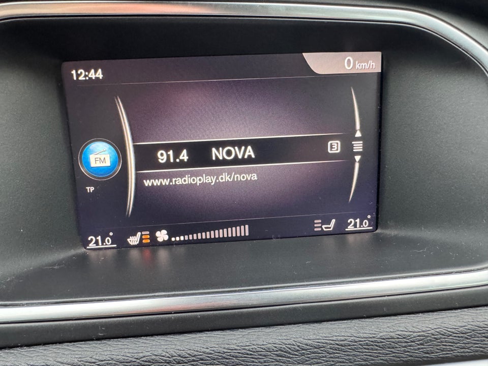 Volvo V40 2,0 D2 120 Momentum aut. 5d