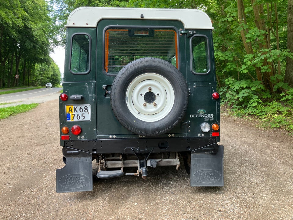 Land Rover Defender 90 2,5 TD5 Hard Top 3d