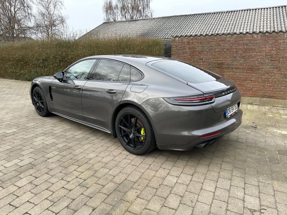 Porsche Panamera 4 2,9 E-Hybrid PDK 5d