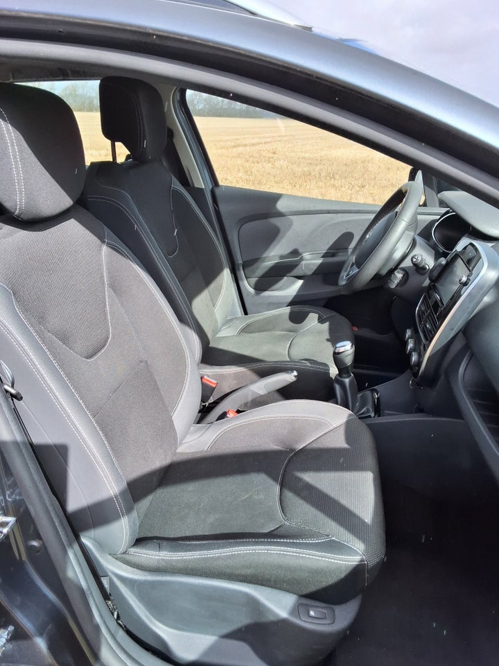 Renault Clio IV 1,5 dCi 90 Zen Sport Tourer 5d